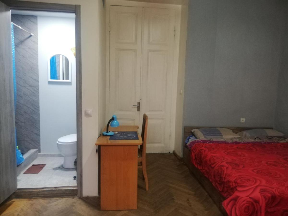 Hostel Jessi On Marjanishvili Тбилиси Экстерьер фото