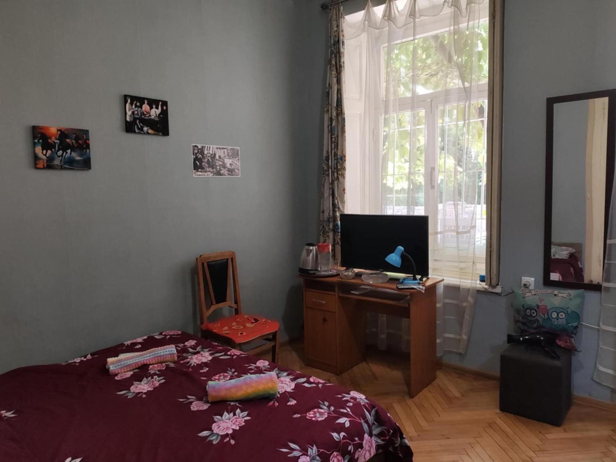 Hostel Jessi On Marjanishvili Тбилиси Экстерьер фото